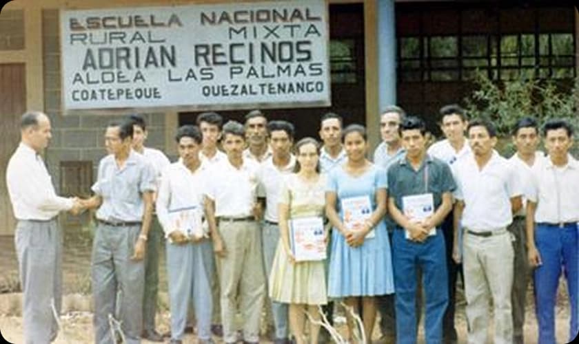 AM chapter graduates in Guatemala